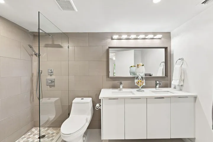 MainBath1