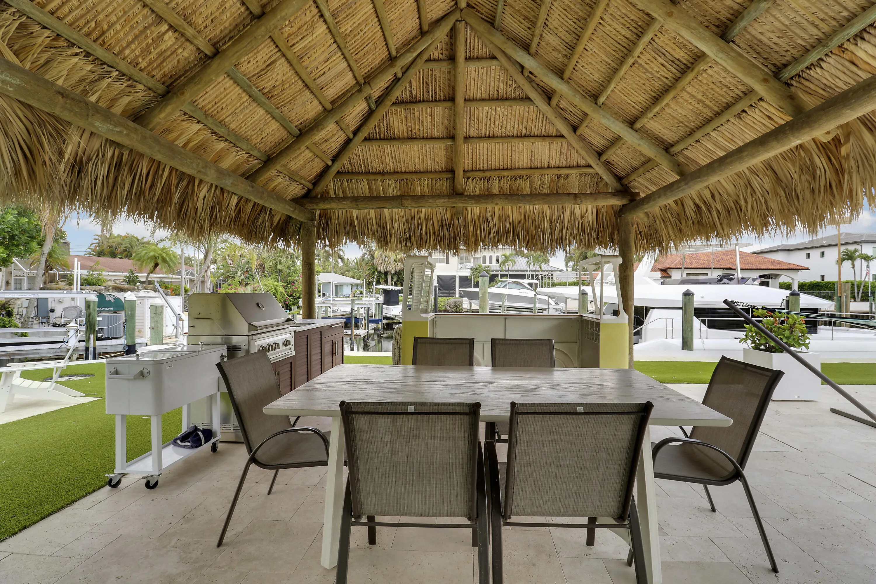 Tiki Hut