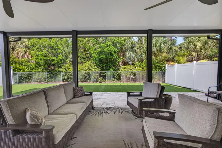Huge outside Covered Patio