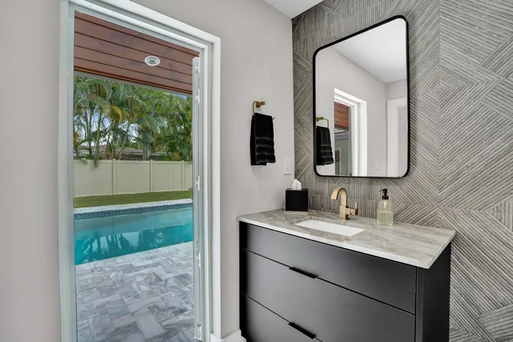Cabana bath