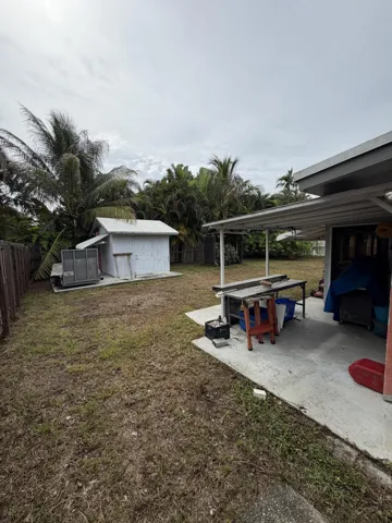 Side yard