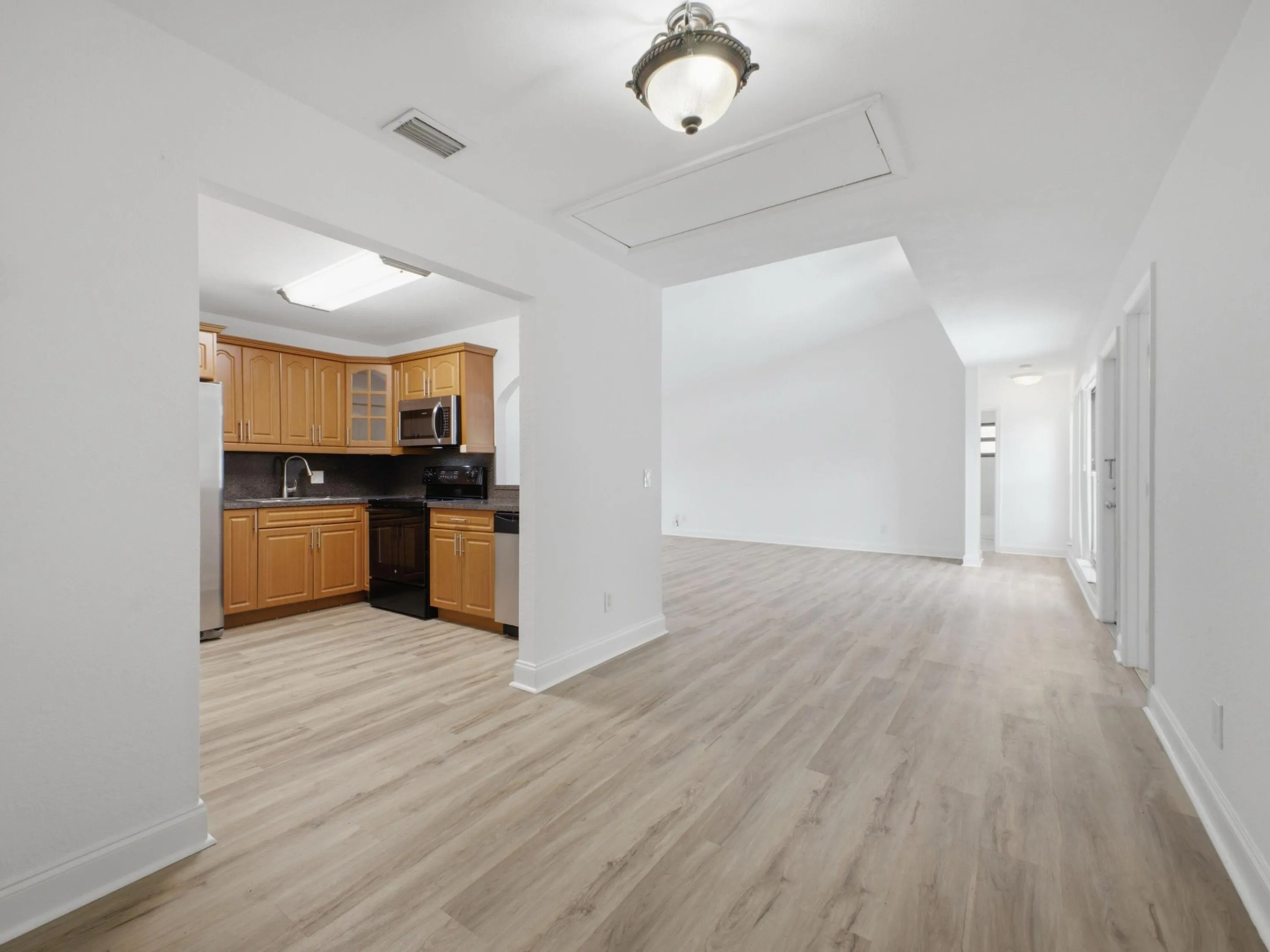 Dining to Kitchen Living
