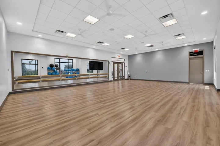 Yoga Room (1)