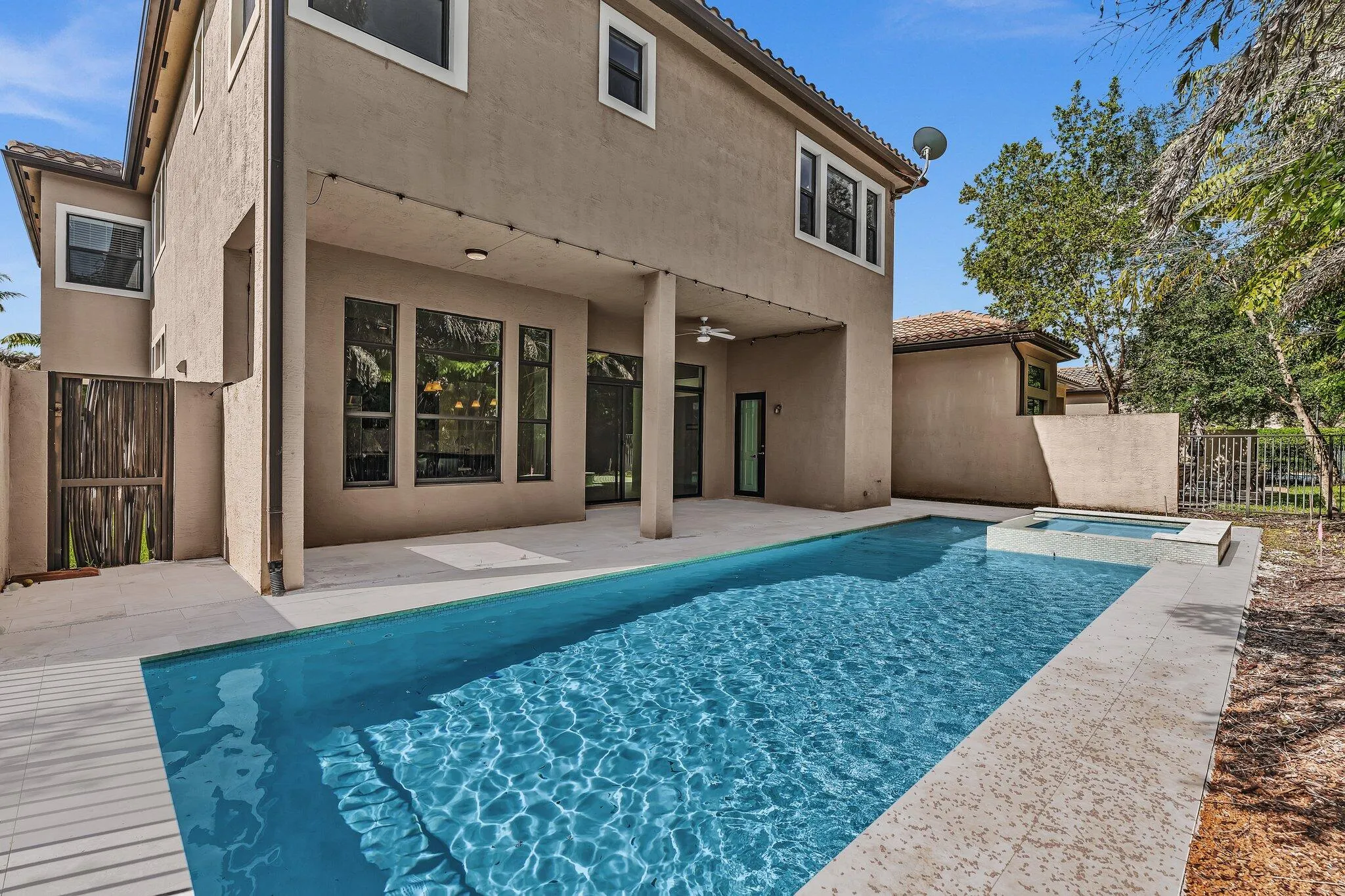Property photo 43