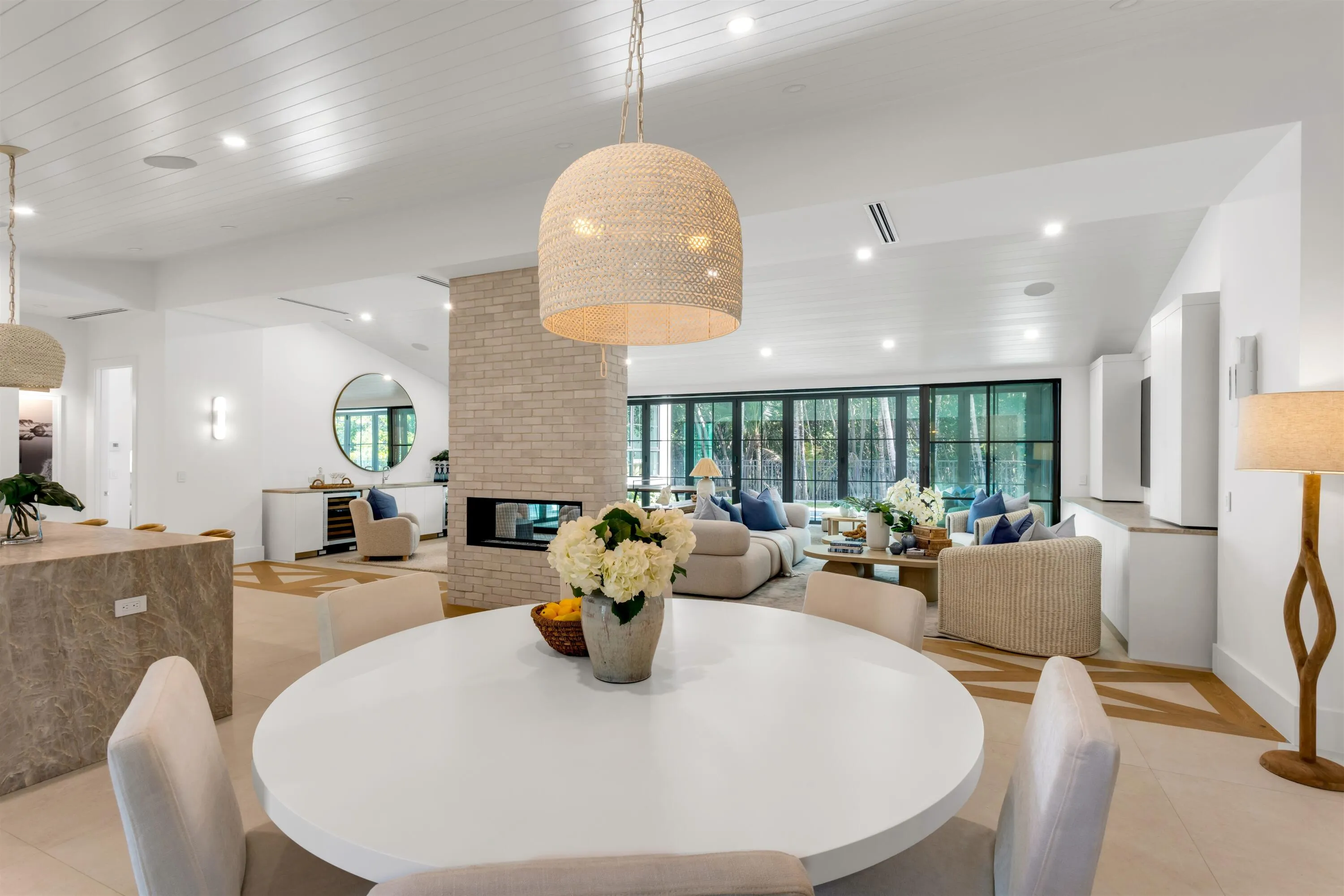 DINING_ROOM_TO_OVERALL