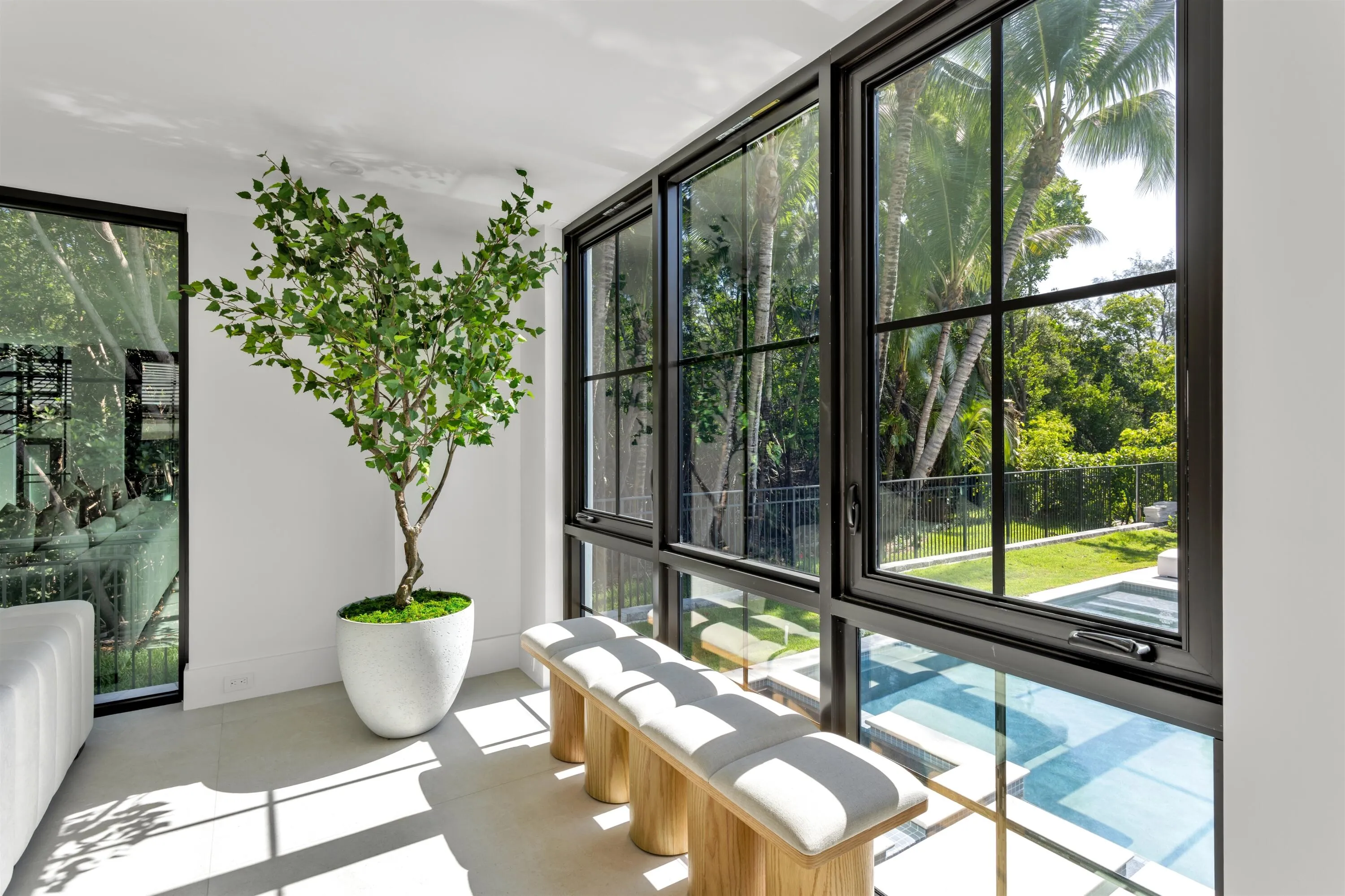 GUEST_LIVING_ROOM_TO_POOL