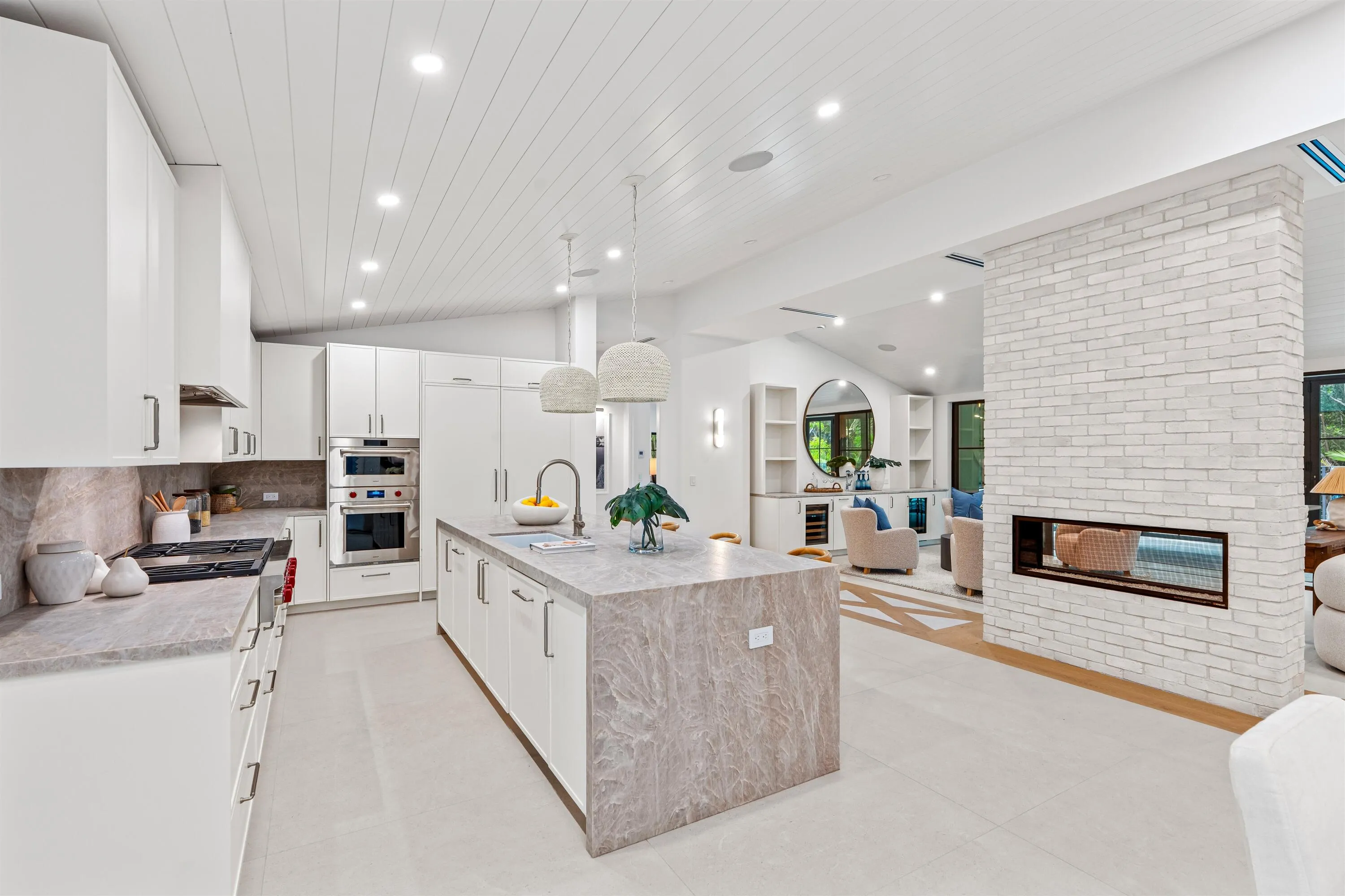 KITCHEN_ANGLE_TO_LIVING_ROOM