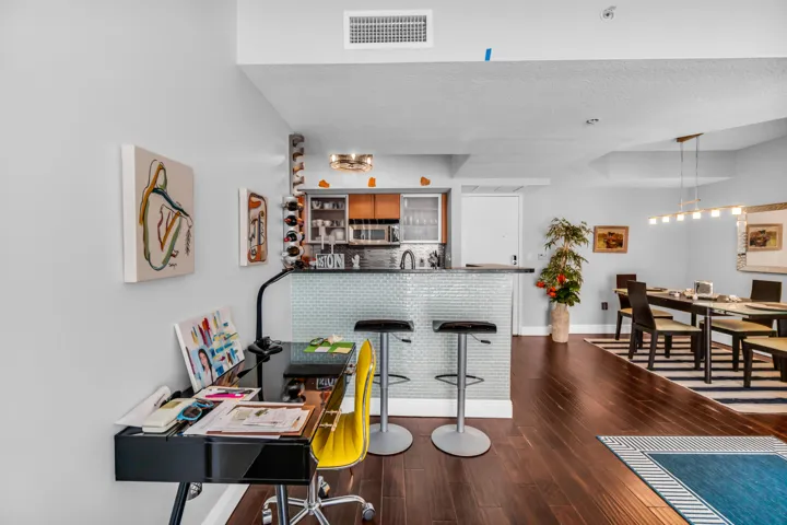Breakfast Bar