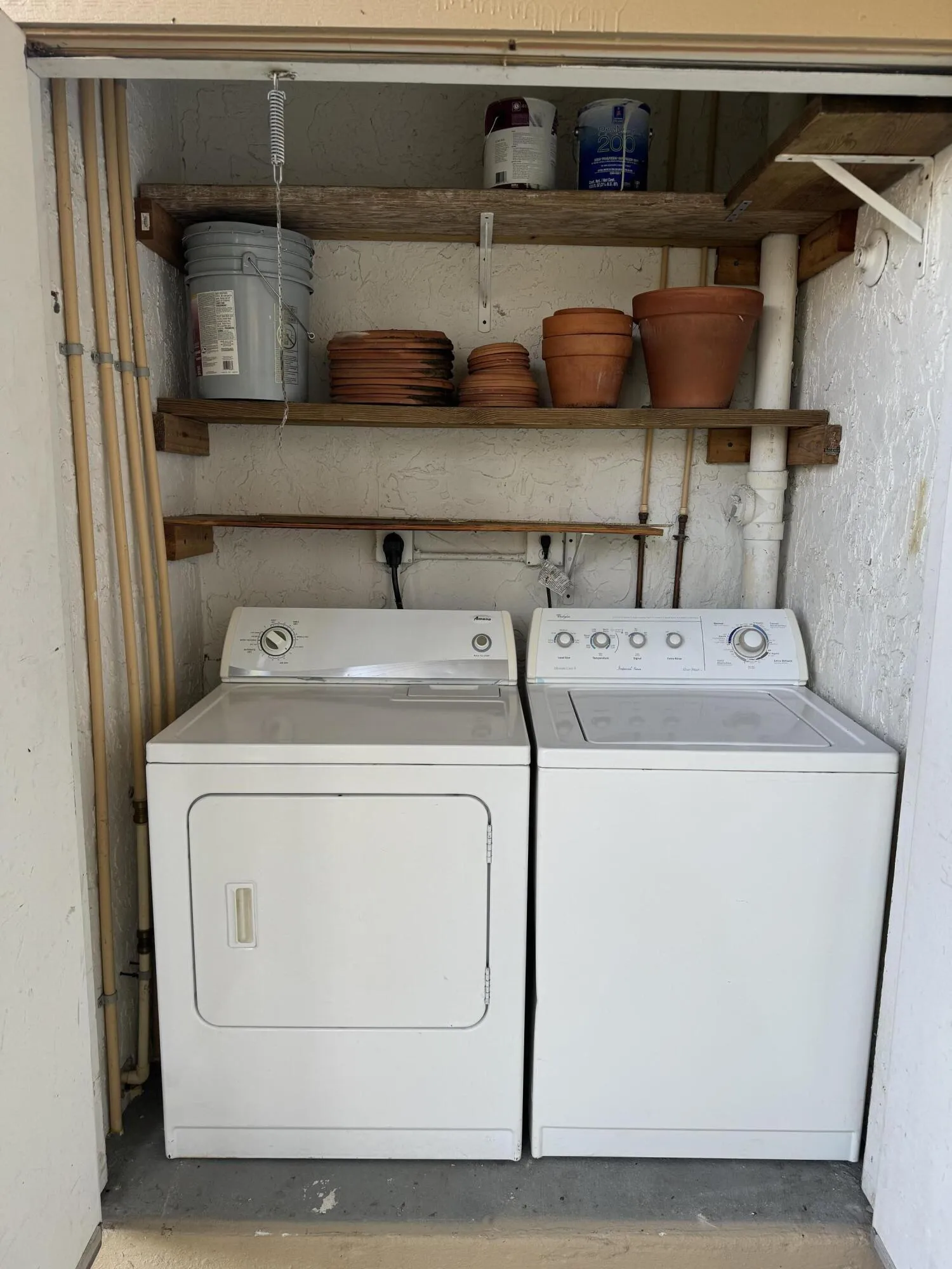 WASHER/DRYER on Patio