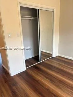 Wall closet