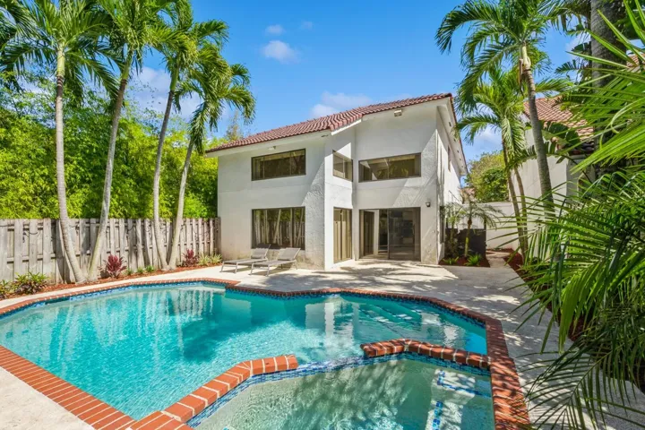 44_5504FoxHollowDr_29004_Pool_Large