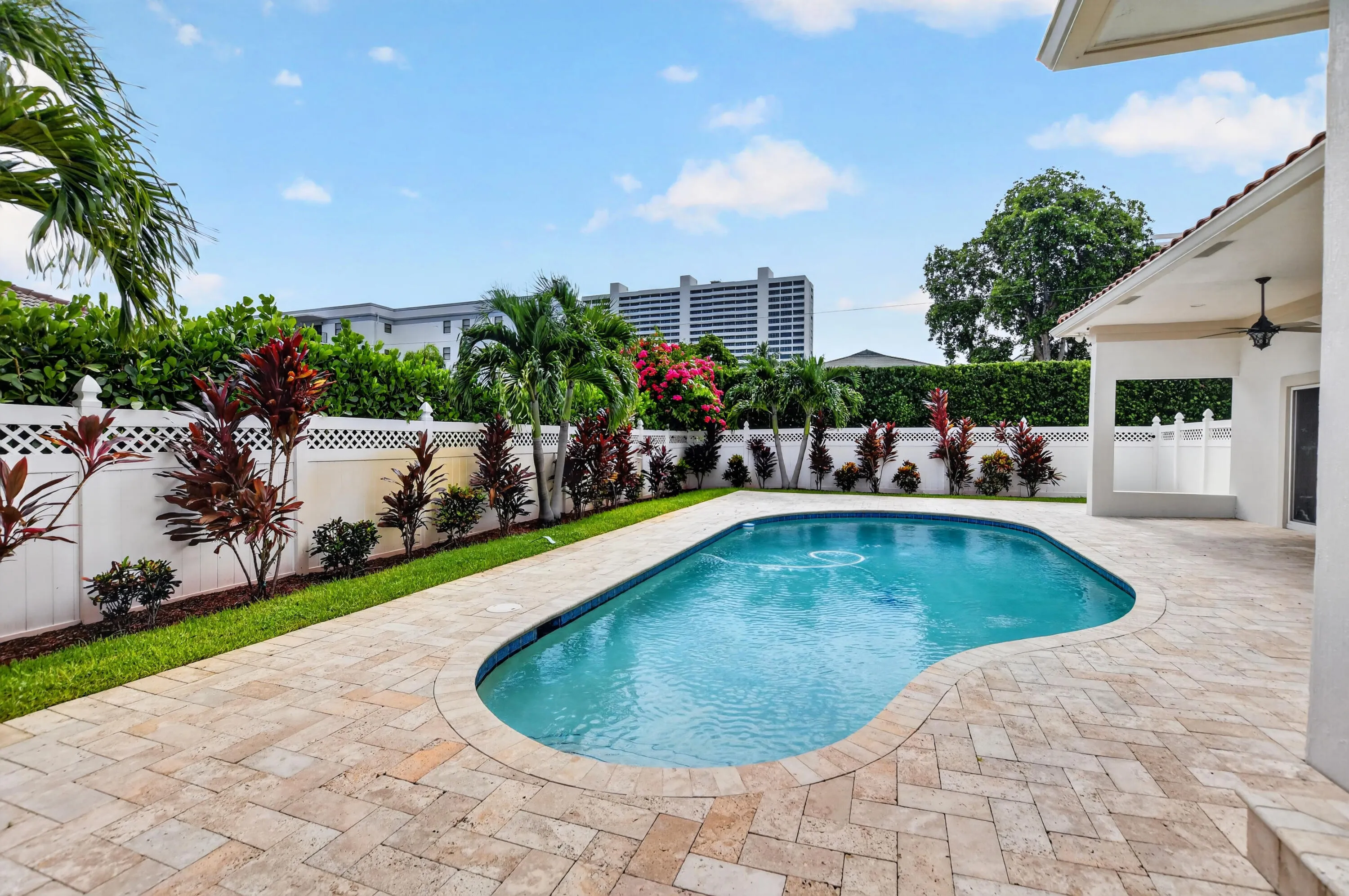 Property photo 32