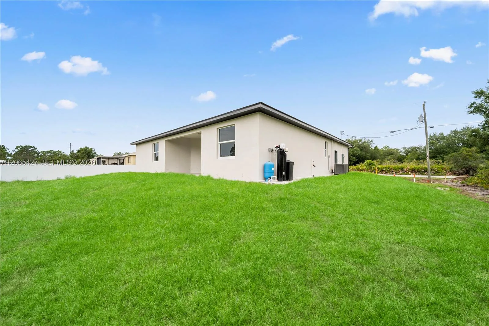 Property photo 33