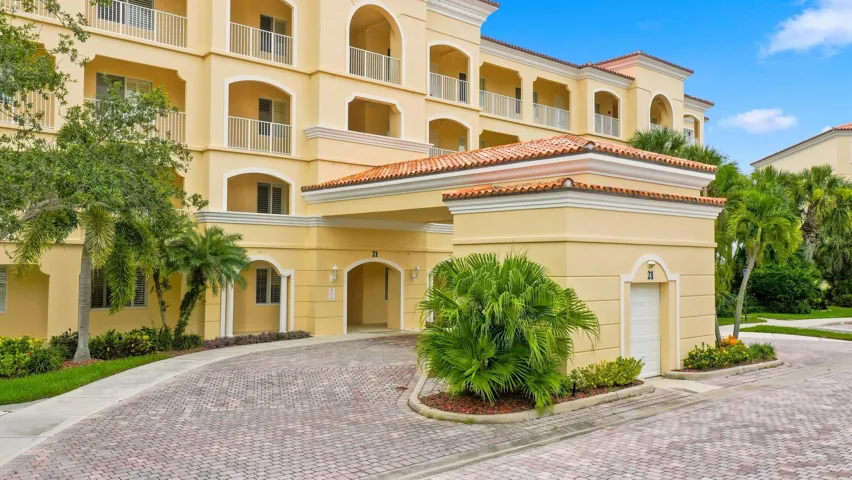 1_21_harbour_isle_dr_w_unit_302_fort_pie