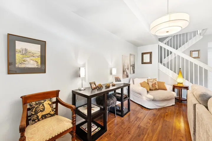 Entry way