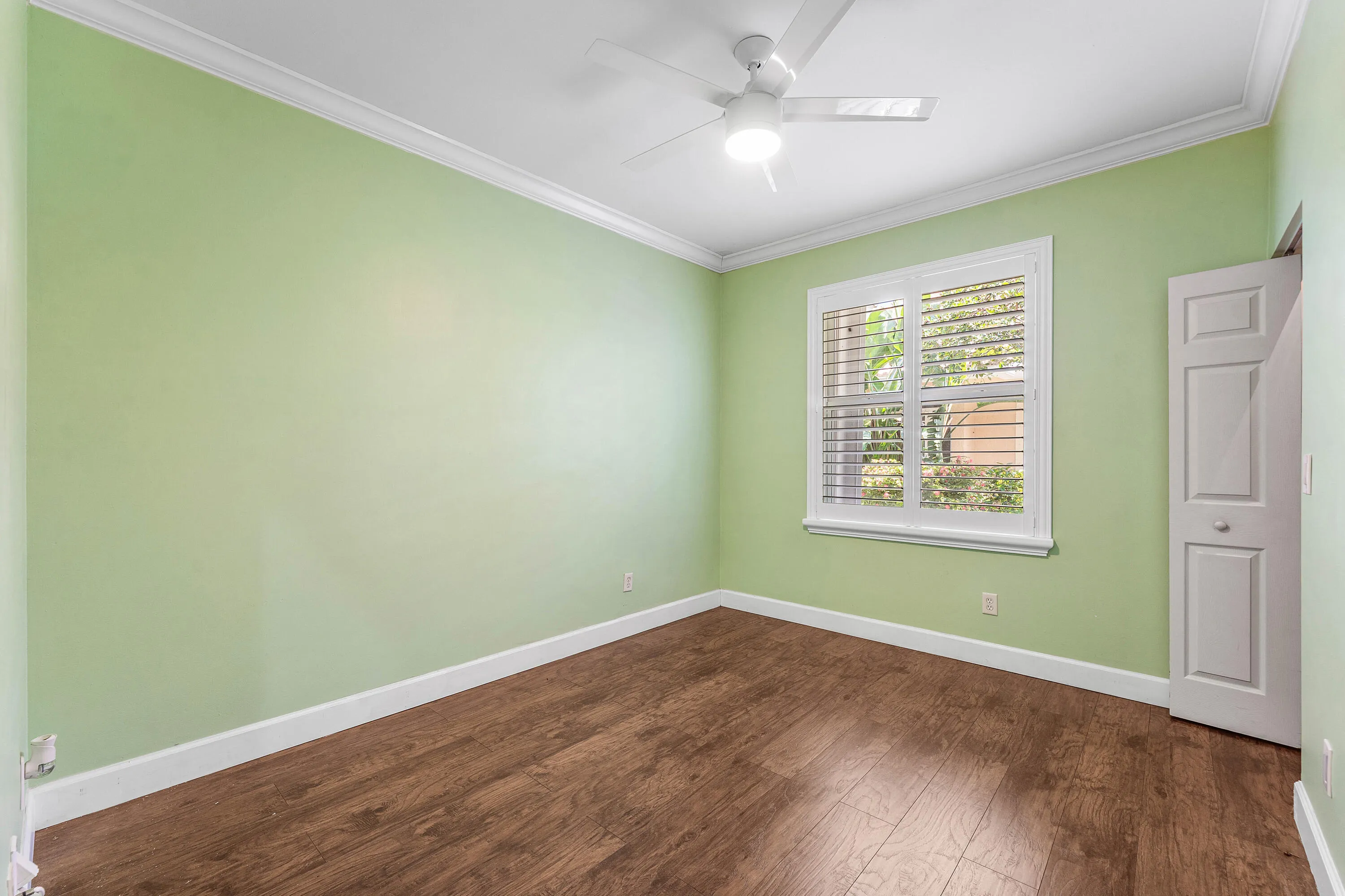1ST BEDROOM