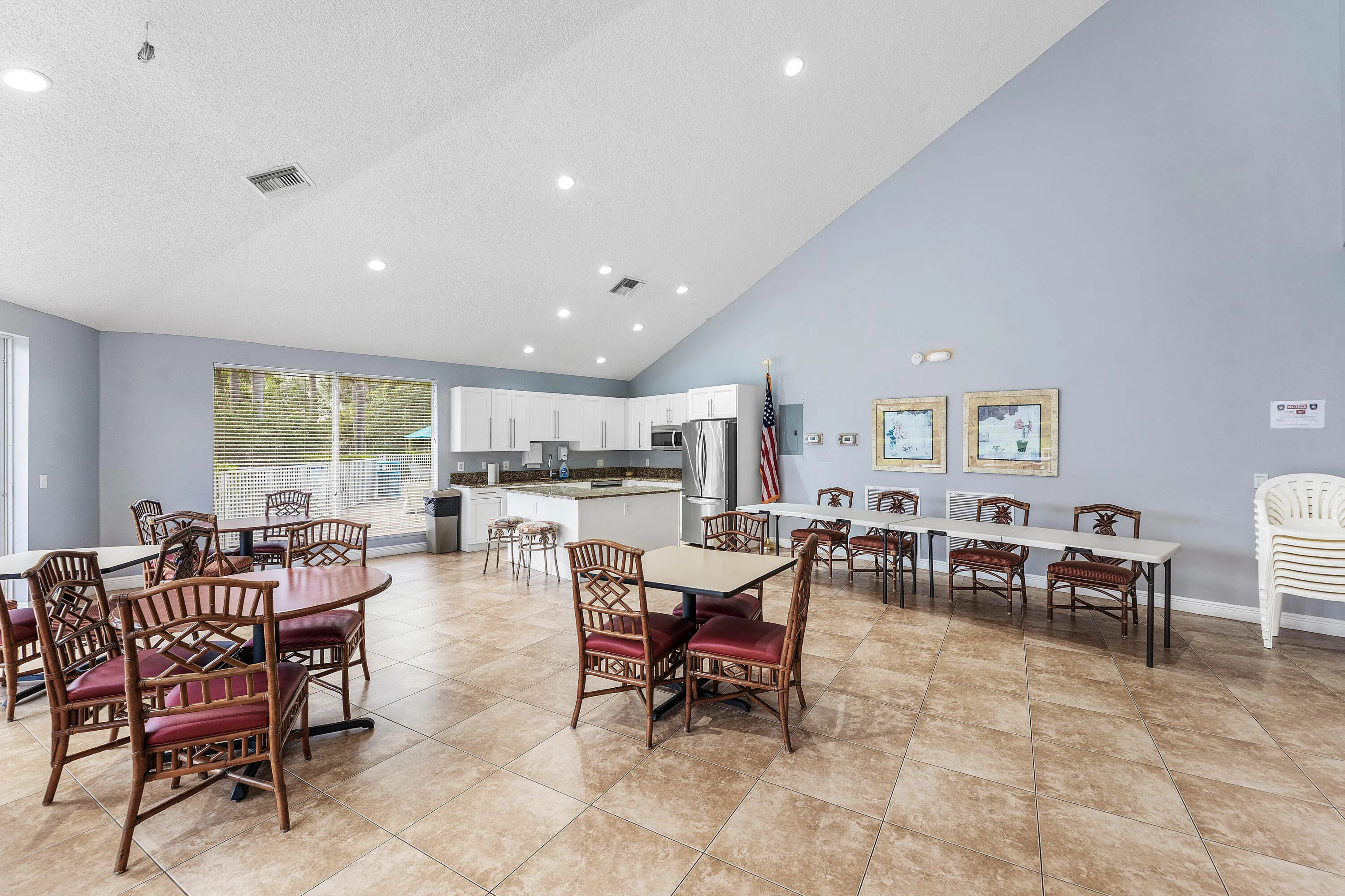 CLUBHOUSE