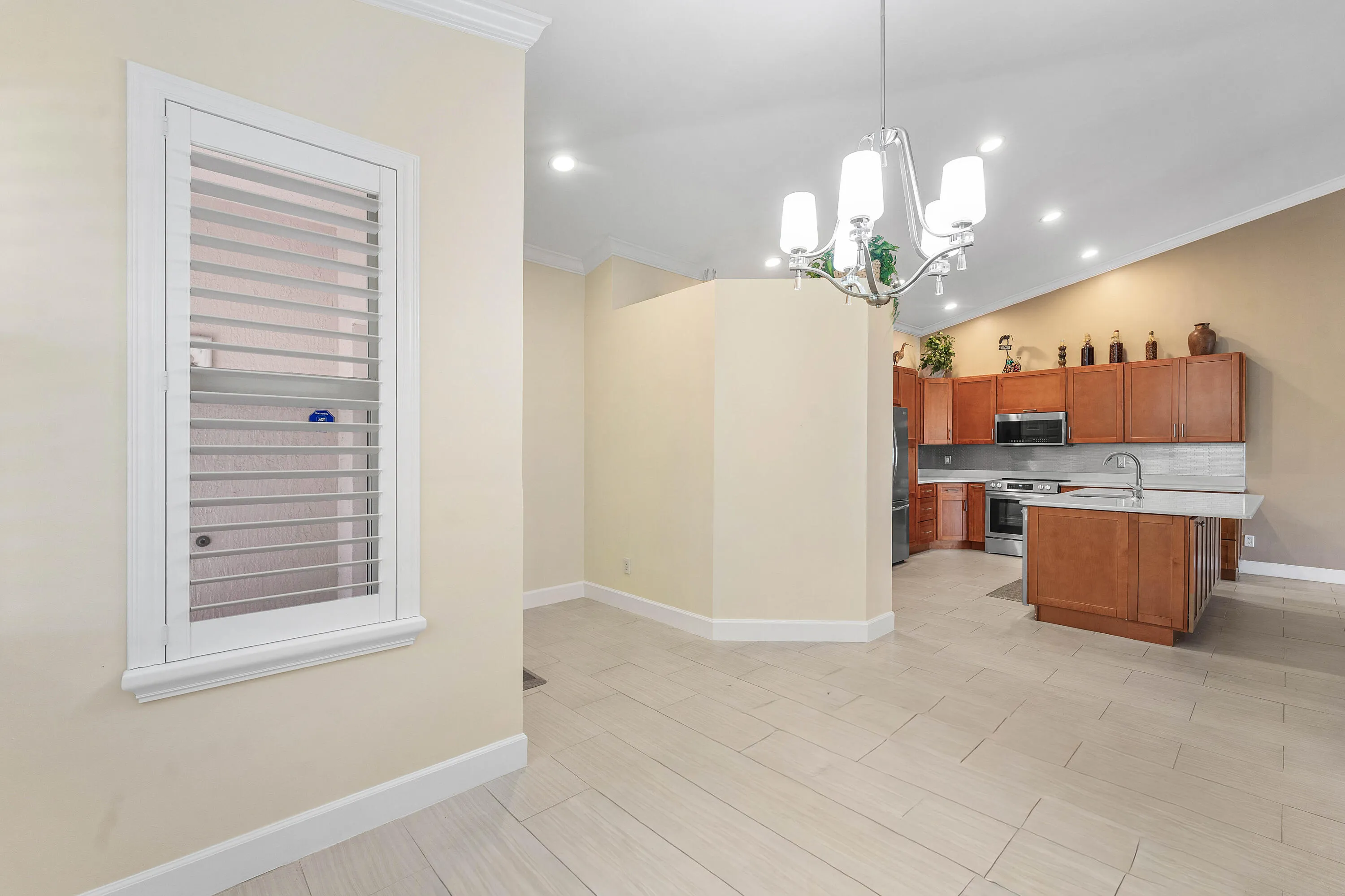 LIVING AND KITCHEN AREA