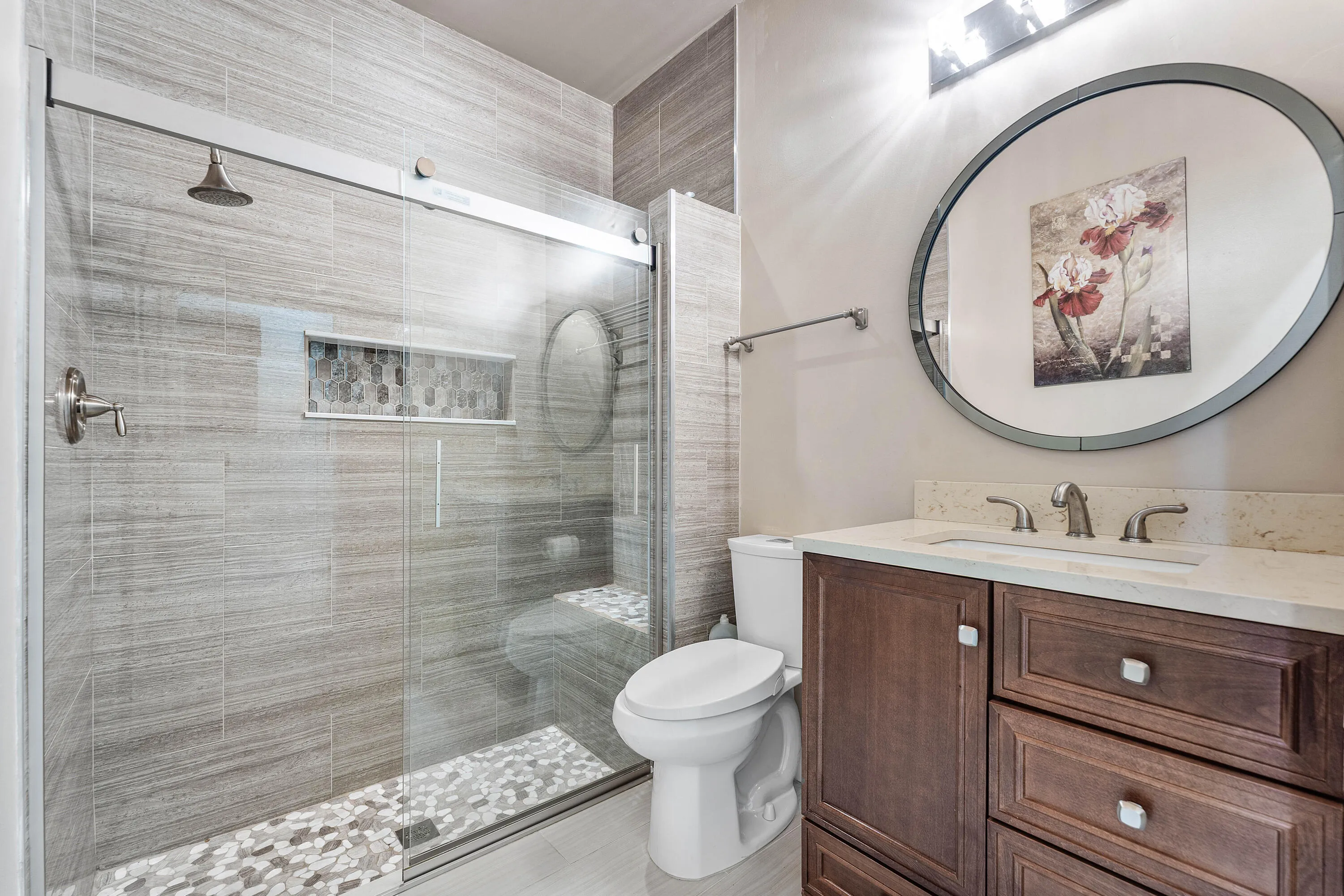 2ND BATHROOM