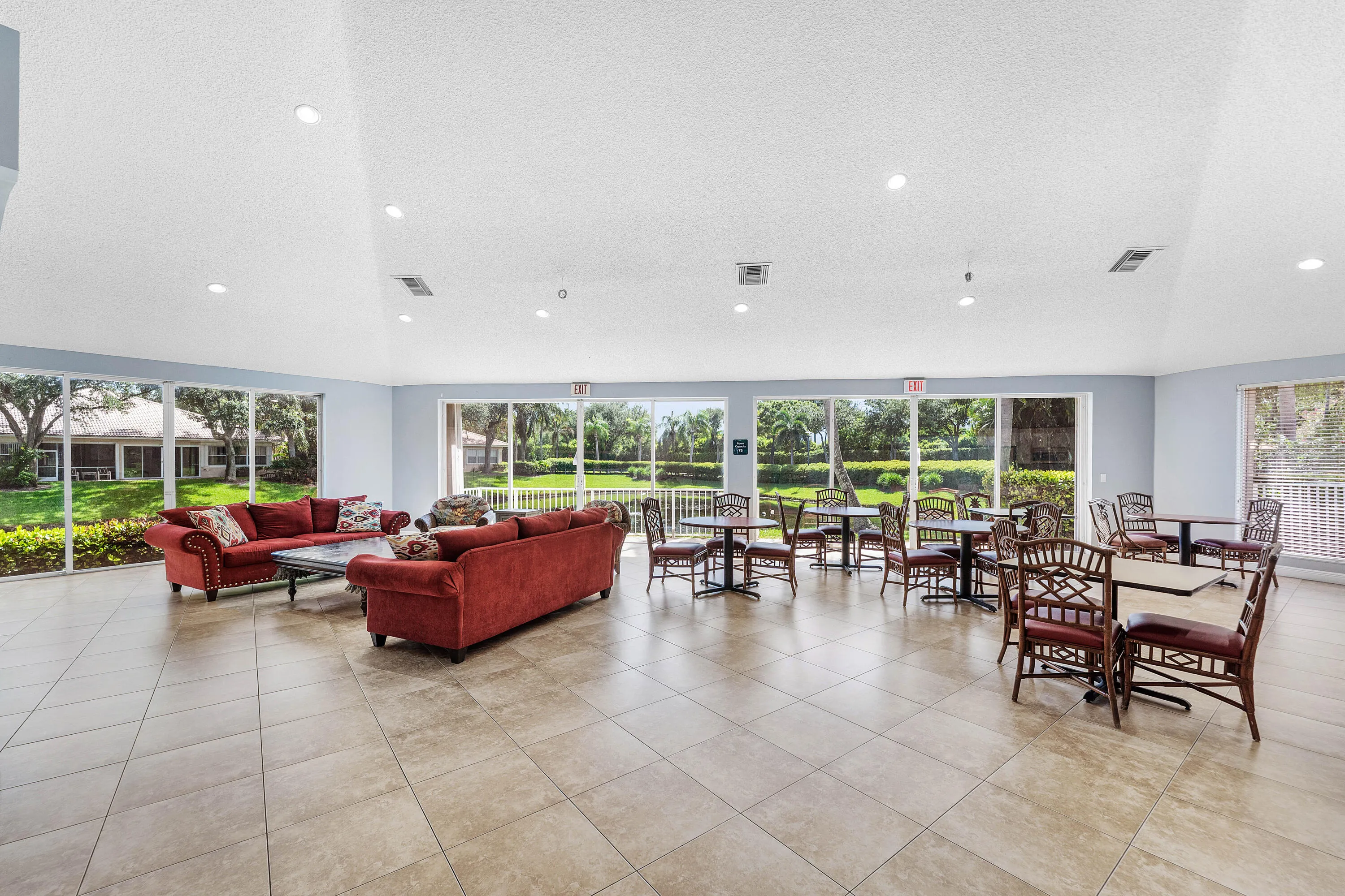 CLUBHOUSE