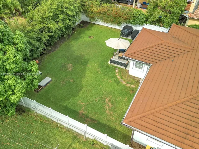 Photo 46