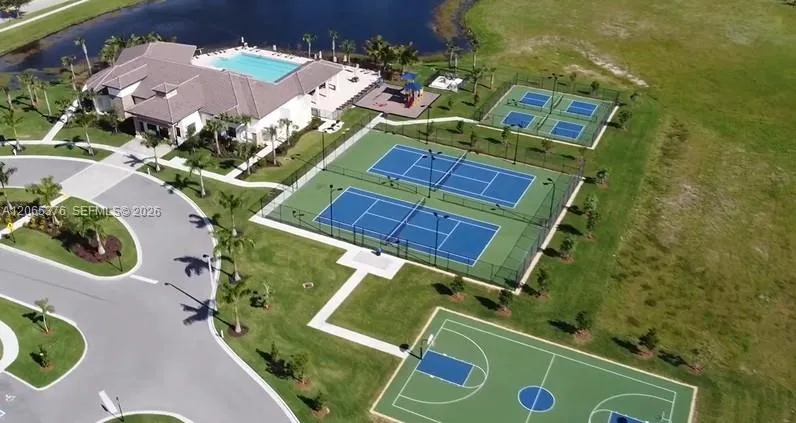 14008 Oviedo Pl, Fort Myers FL 33905
