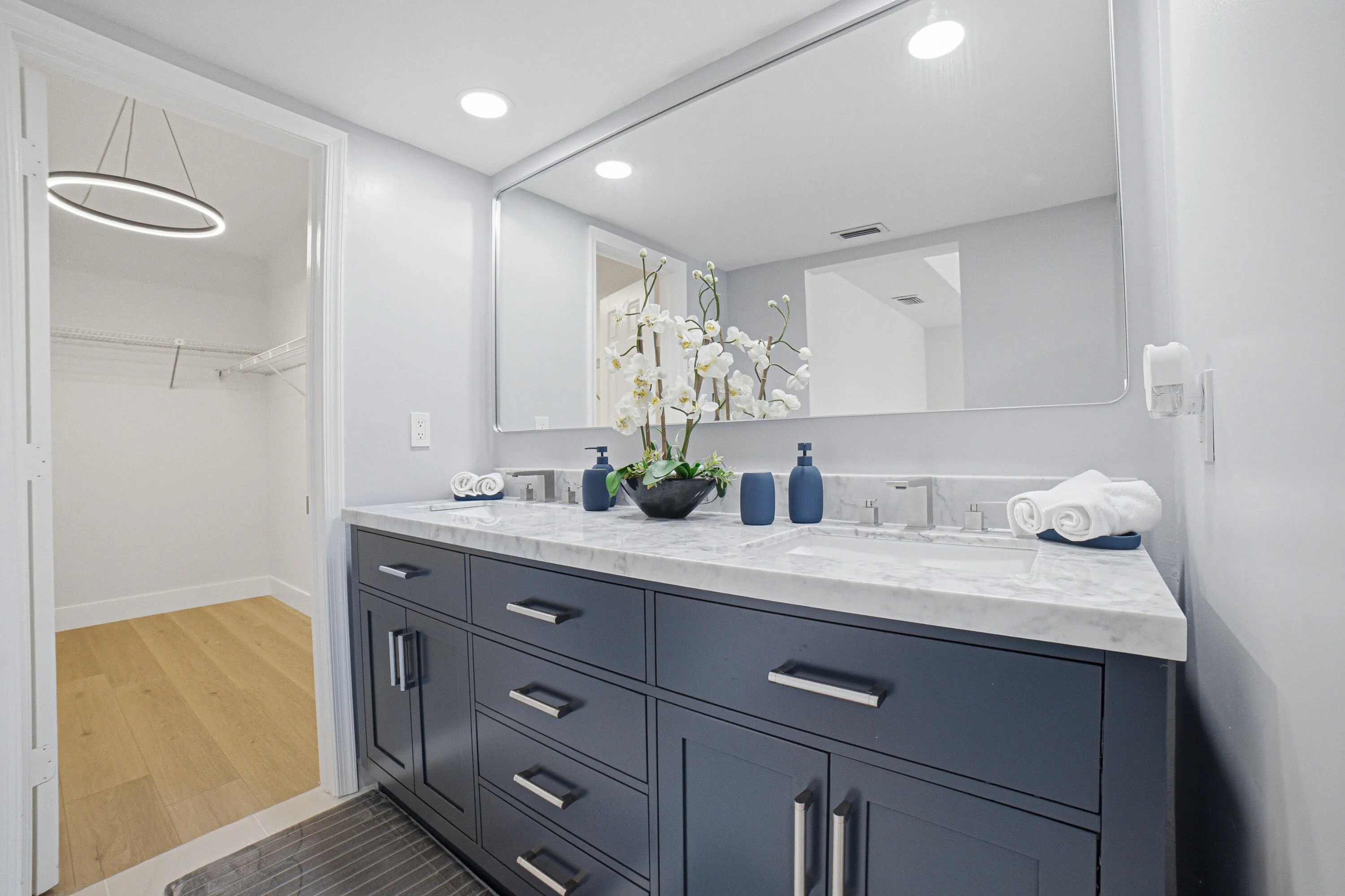 Bedroom1-Sink