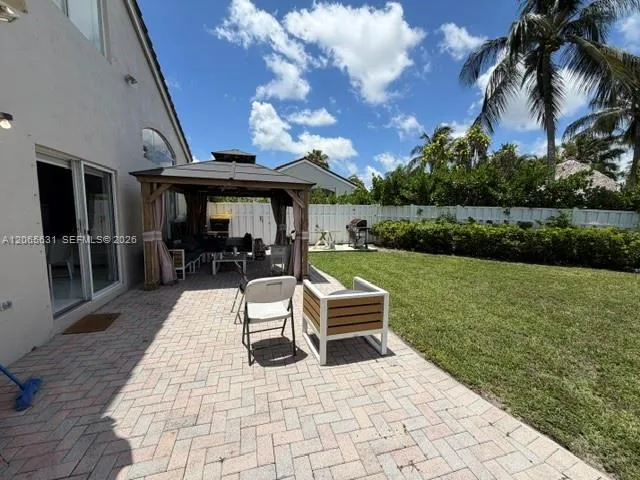 Photo 46