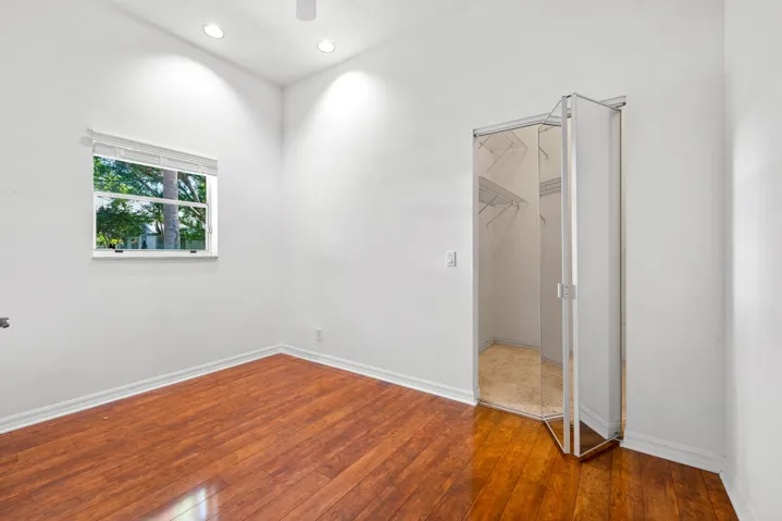 Flex 4th Room