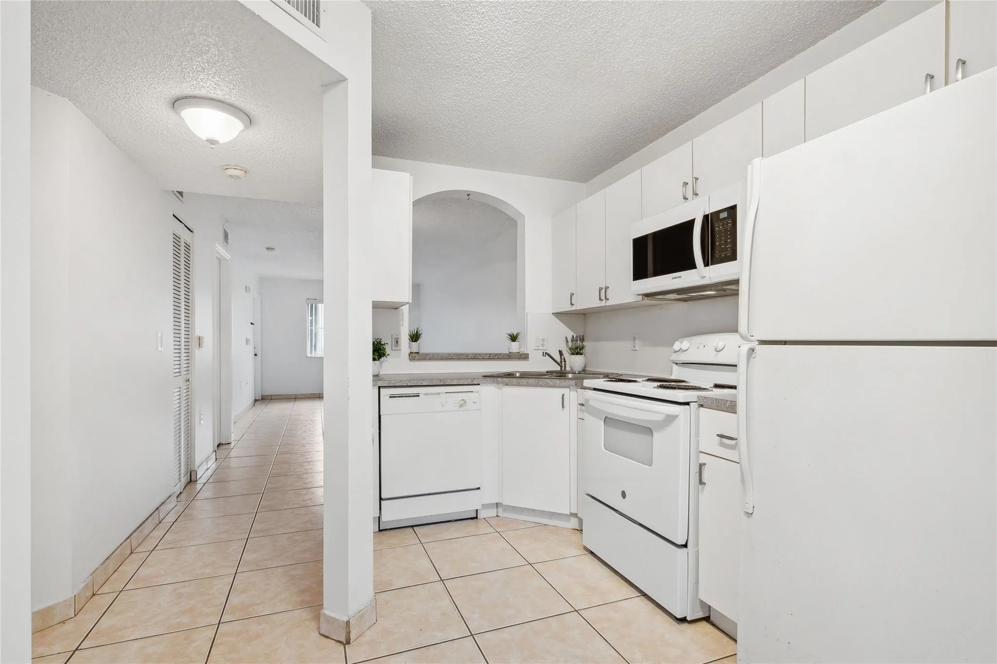 Open kitchen