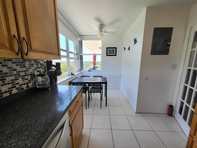 Kitchen (9)