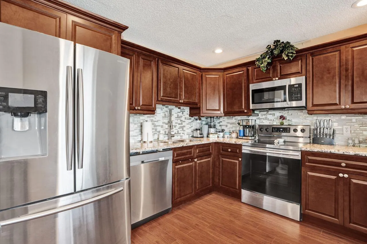 Property photo 23