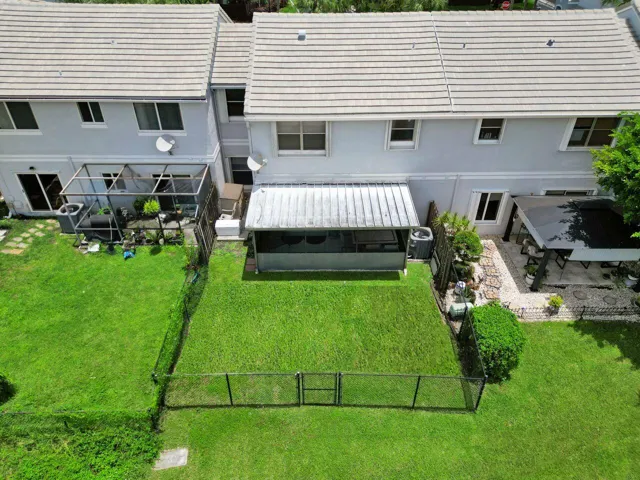 LARGE FENCE IN YARD