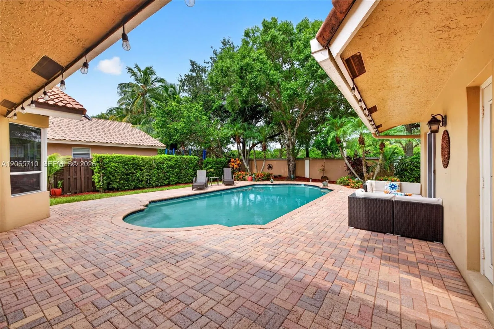 Property photo 128