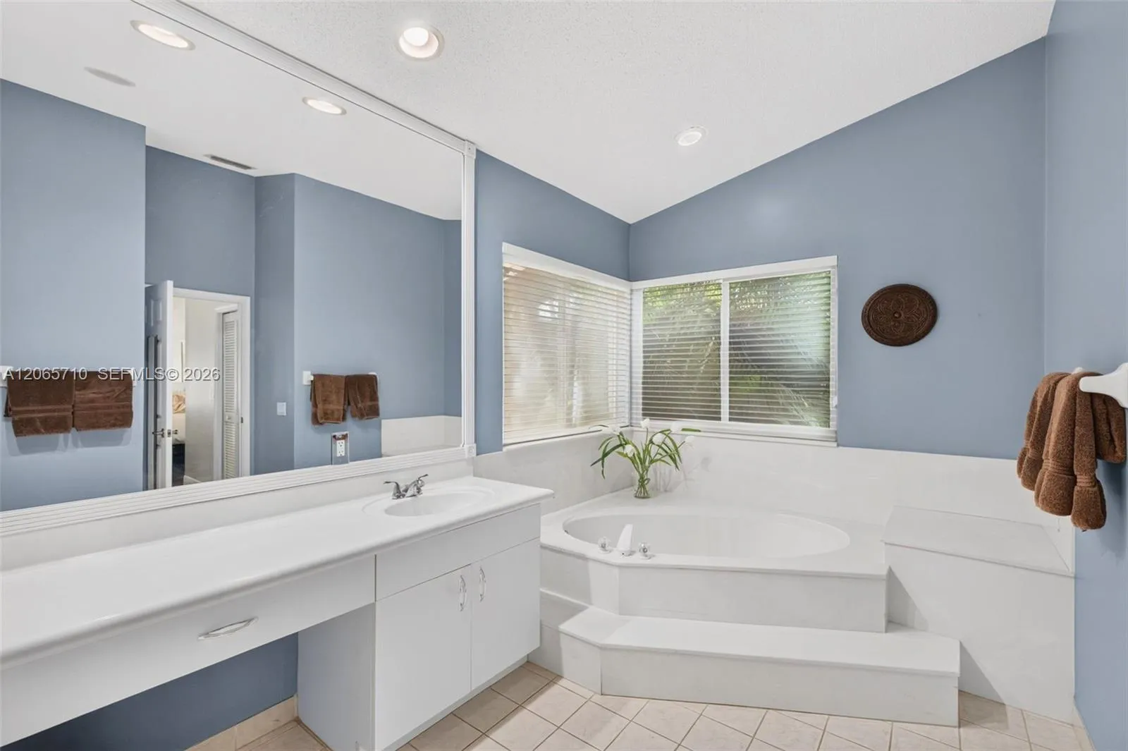 Property photo 92