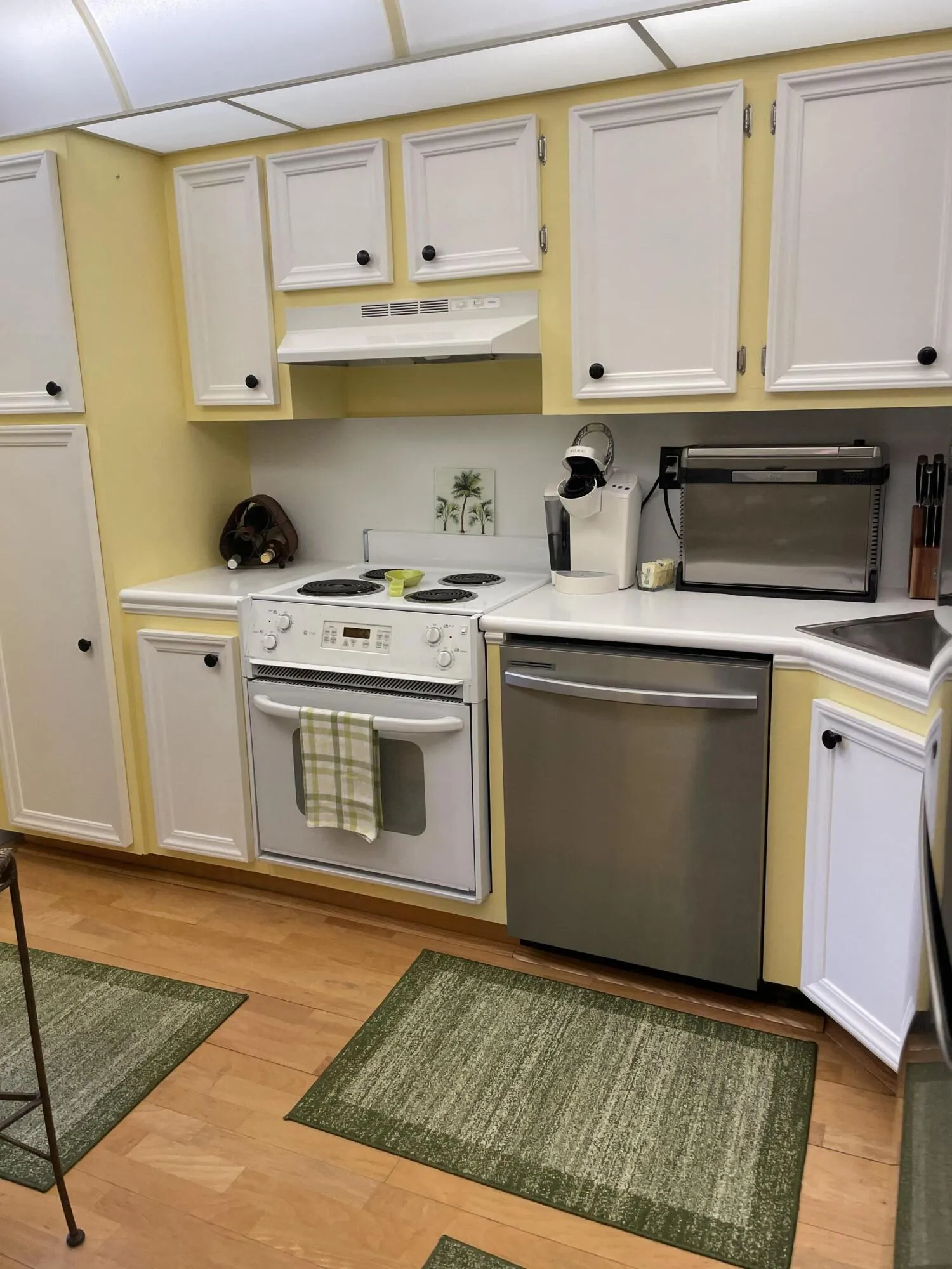 Charming , clean , and beautifully kept kitchen. Brand new Stainless Steel Dishwasher recently installed, adding a fresh modern touch to this kitchen.