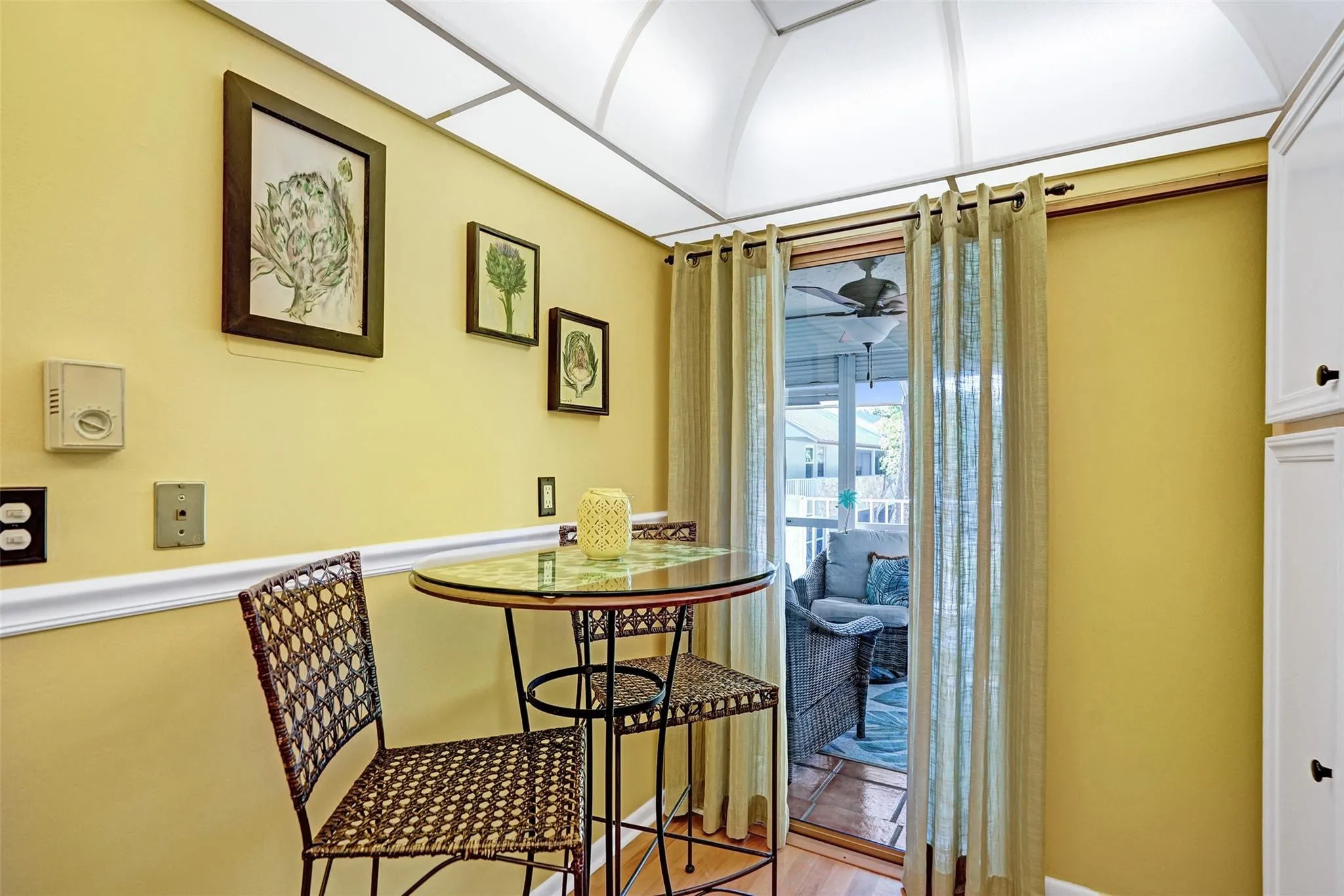 Kitchen with adorable breakfast area to enjoy your coffee.