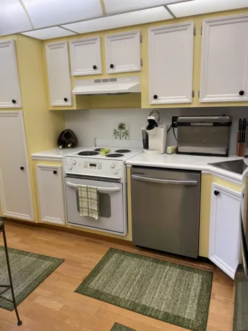 Charming , clean , and beautifully kept kitchen. Brand new Stainless Steel Dishwasher recently installed, adding a fresh modern touch to this kitchen.