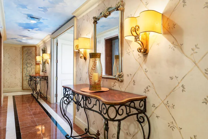 6a foyer