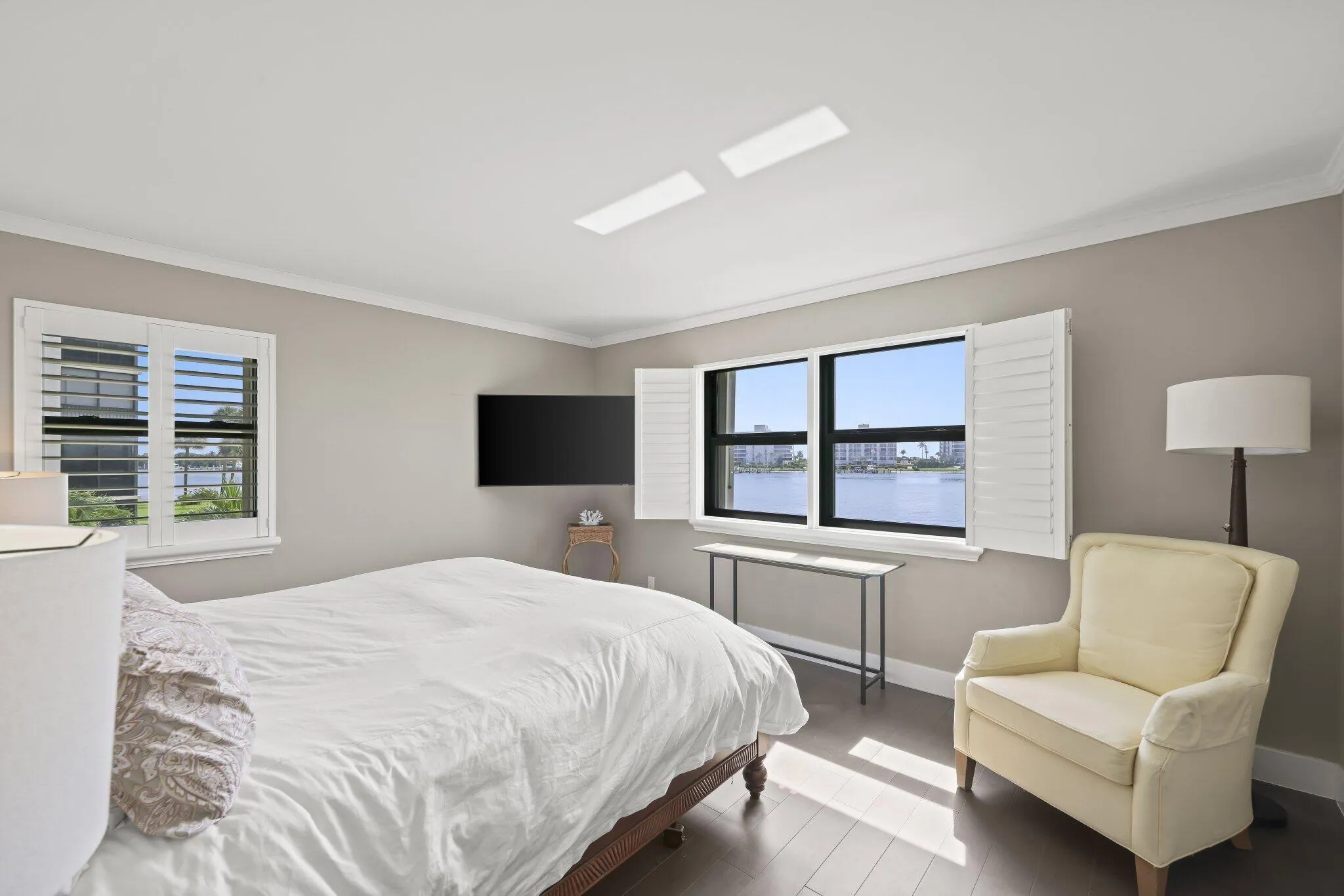 19800 Sandpointe Bay 201 - 43.jpg-SMALL