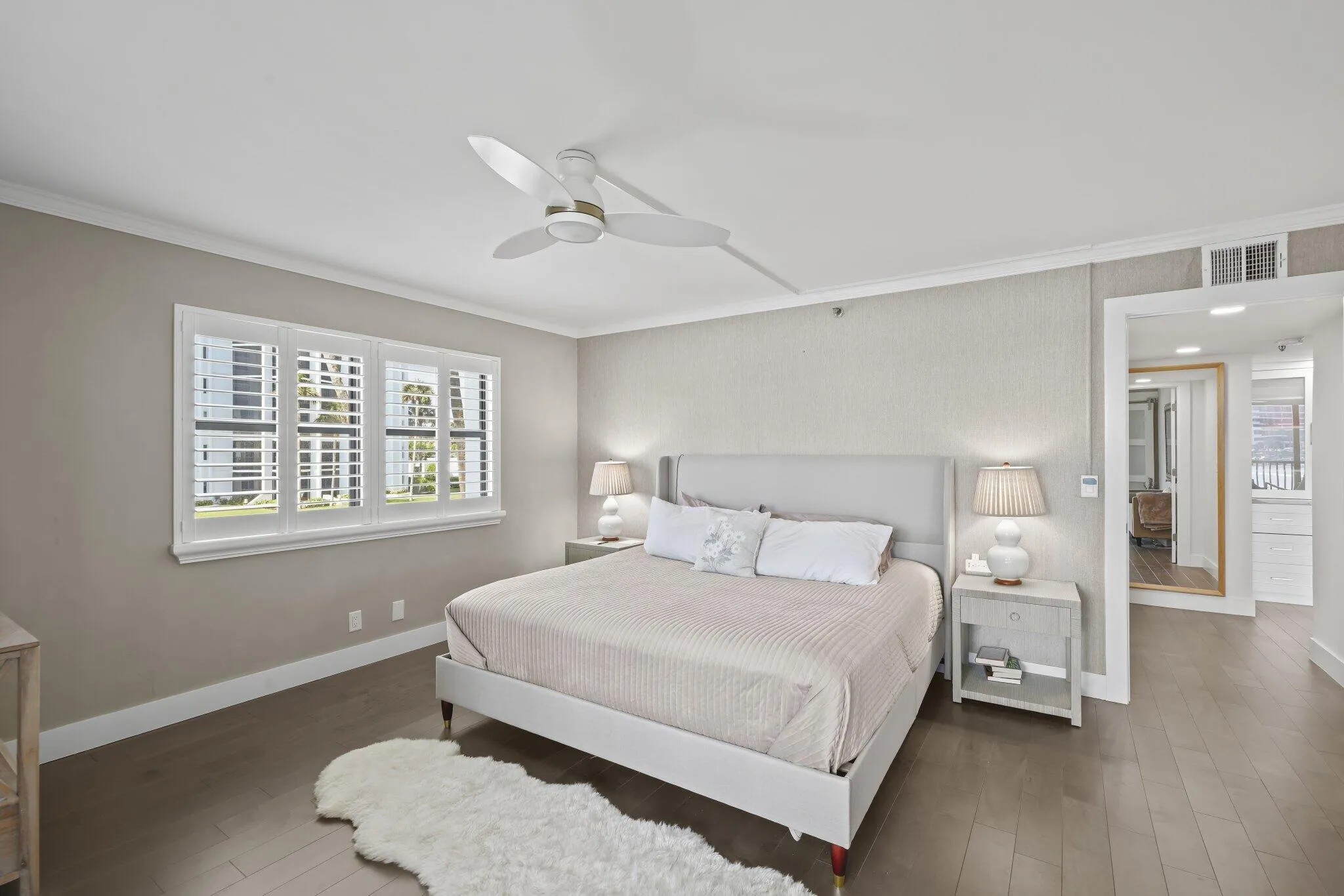 19800 Sandpointe Bay 201 - 36.jpg-SMALL