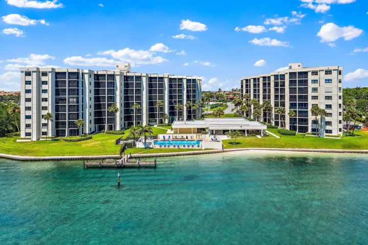 056-19800SandpointeBayDr210-Tequesta-FL-