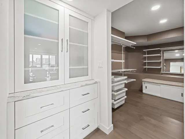 19800 Sandpointe Bay 201 - 32.jpg-SMALL