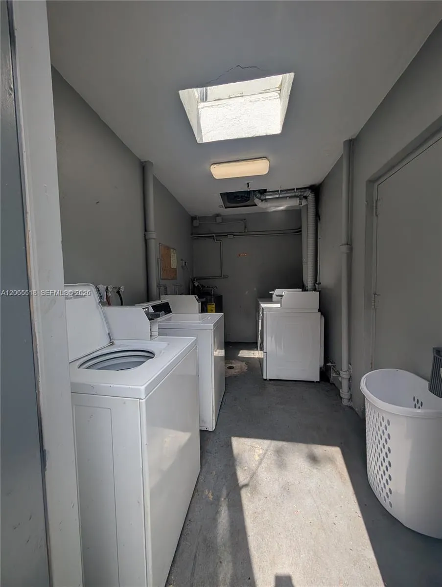 Elevator and Mailbox area