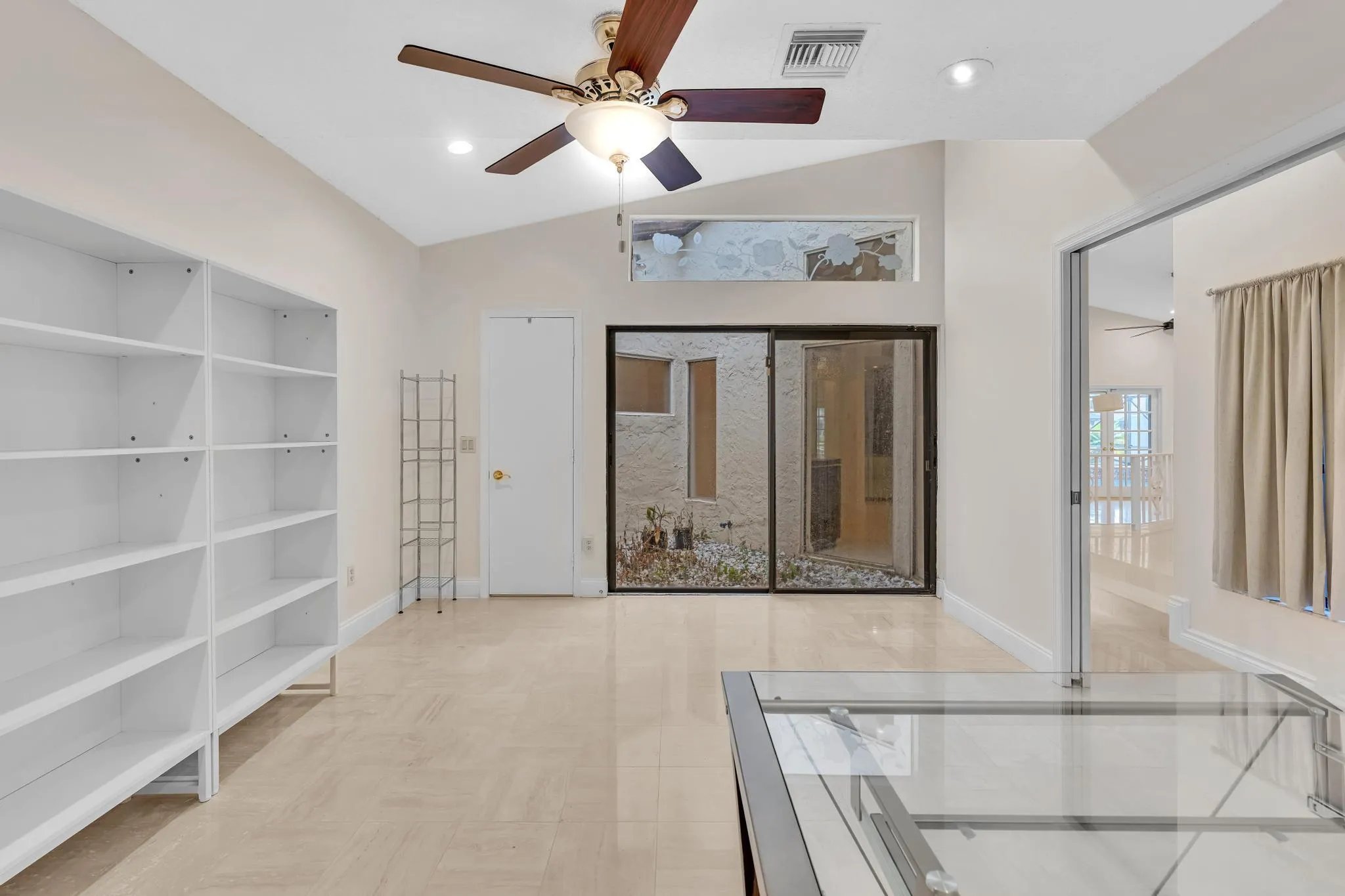 Property photo 44