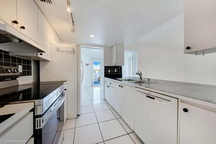 downstairs_kitchen