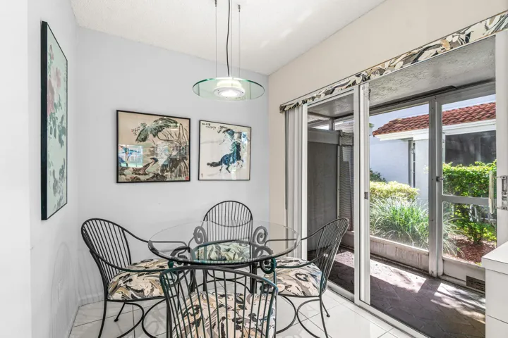 015-7408LakeMeadowWay-101-BoyntonBeach-F