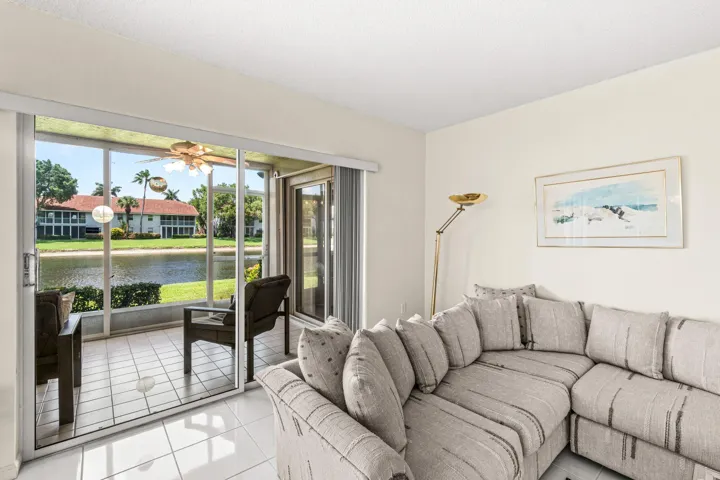 011-7408LakeMeadowWay-101-BoyntonBeach-F
