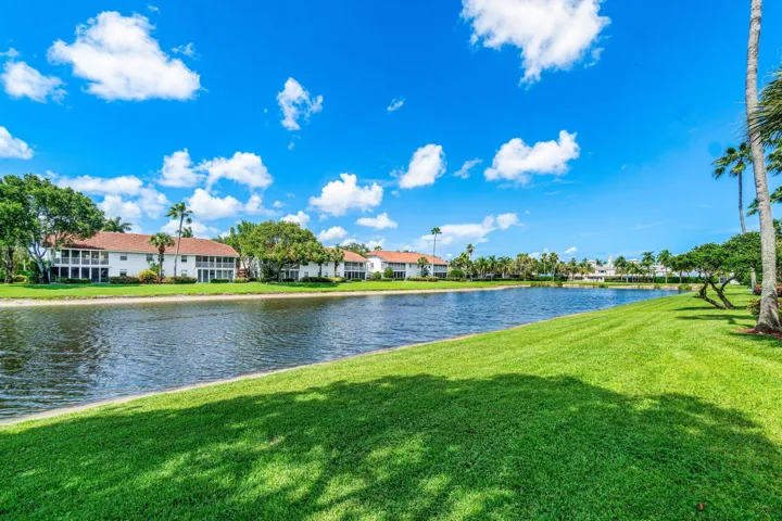 037-7408LakeMeadowWay-101-BoyntonBeach-F