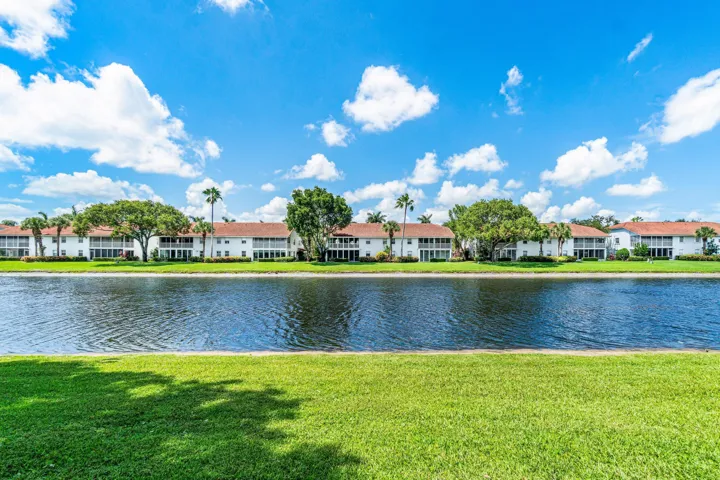 038-7408LakeMeadowWay-101-BoyntonBeach-F